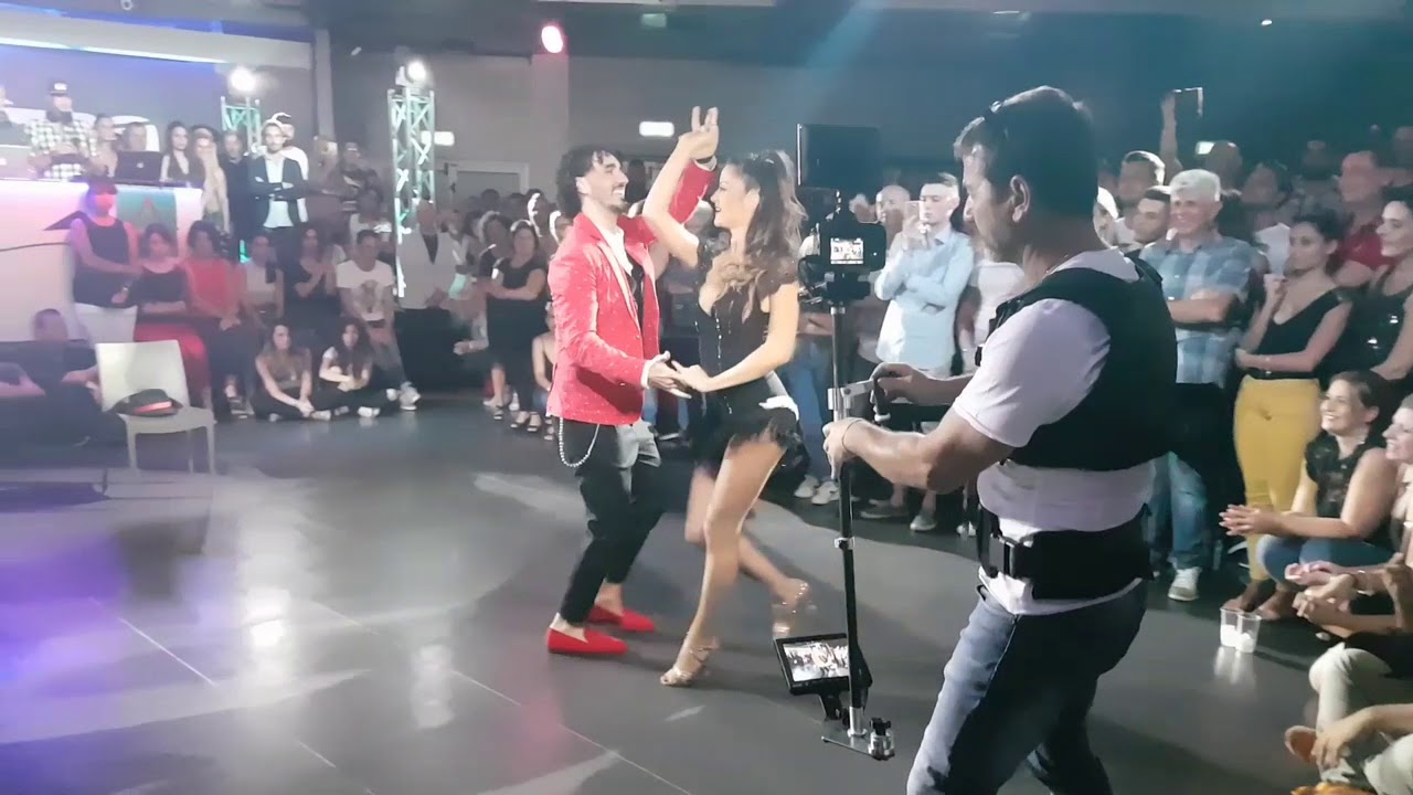 Ego latino show: Elena e Daniele bachata al Sombrero