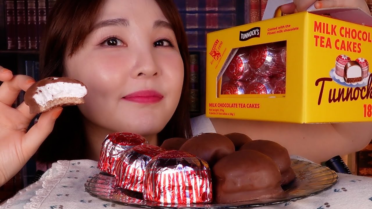 터녹스 밀크 초콜릿 케이크 이팅 사운드 ASMR 😍 + 속닥속닥 스몰토킹