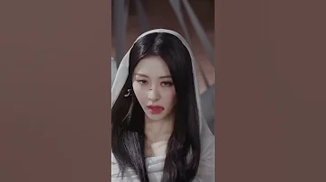 LE SSERAFIM 르세라핌 UNFORGIVEN Feat Nile Rodgers OFFICIAL M V Choreo 