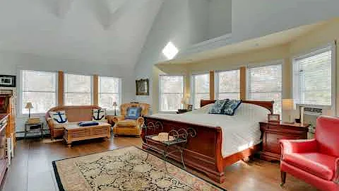 6 Winterberry Lane, East Hampton, NY 11937
