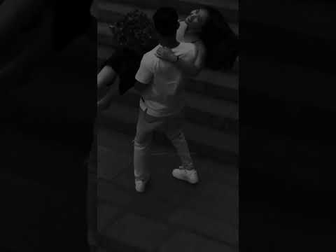 وسرك ايه يا حلم جميل حلمت انا بيه