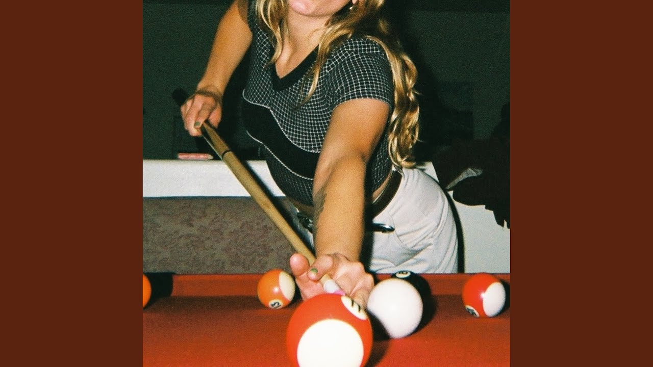 Смотреть «Deadline» на YouTube Смотреть «Deadline» на YouTube