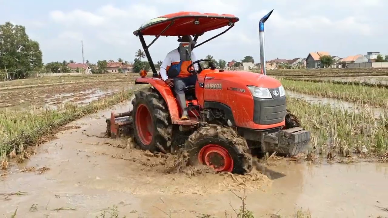 Rotari Traktor Kubota Beraksi Lagi