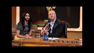 Wie Phönix aus der Asche: Conchita Wurst bei TV total - TV total