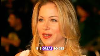 Christina Applegate standing Ovation At Emmys ... |Jokes About Shaming MS| #glitzeurope