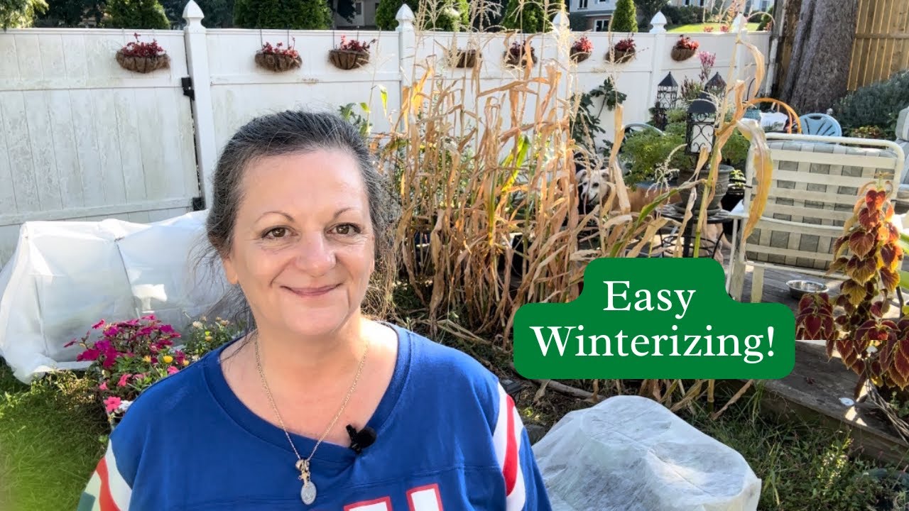 How to (Easily) Winterize Your Backyard Garden - YouTube