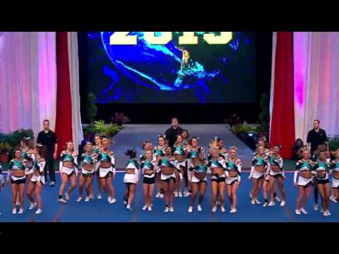 Cheer Extreme Senior Elite Large Senior All Girl 2013 Finals MultiCam