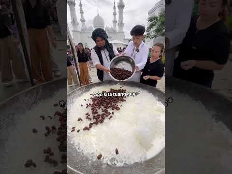 Ada Anak Gadis Pak Ustad