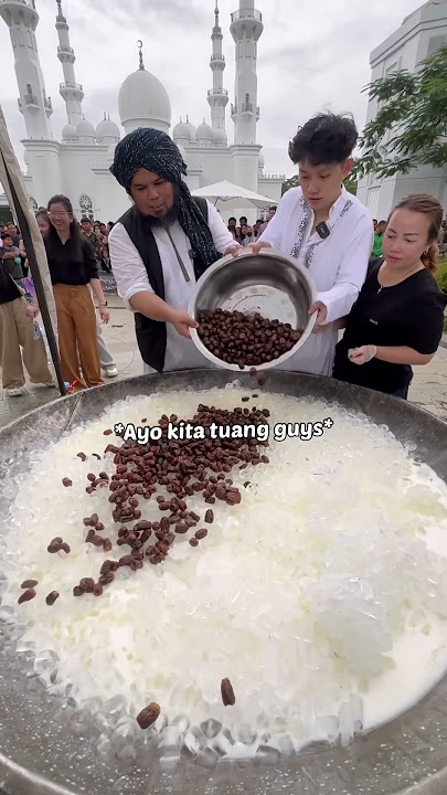 Ada anak gadis pak ustad..