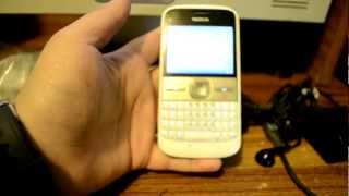 Nokia E5 white  Box Contents