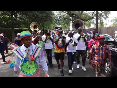 Fathers Day Second Line 2018 St Charles Ave New Orleans