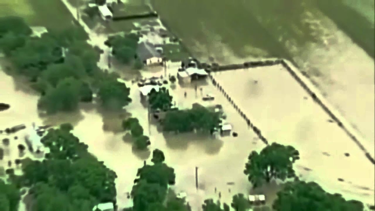 Deadly floods San Antonio Texas USA - Mortal inundaciones en San Antonio Texas, USA conchita potato