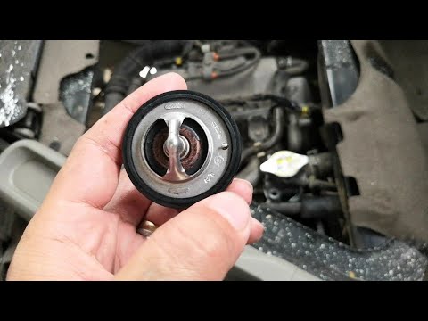 DIY How to Replace Your Thermostat in your car | Suzuki Every Wagon #da64w #k6a