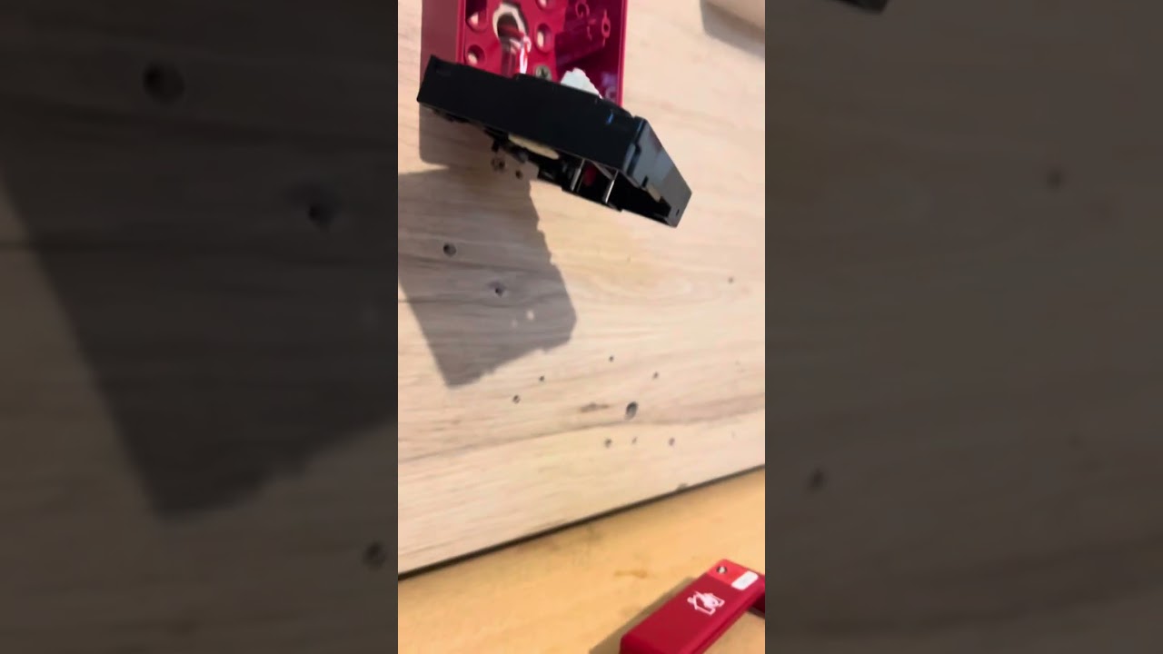 Présentation du Déclencheur manuel Nugelec adressable. NUG30349 MDVA3000