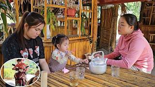 Hang went back to get her vehicle and told Linh the whole truth about their mother.
