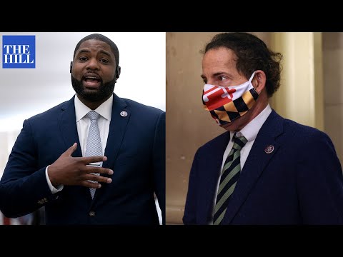 GOP Rep. called out for not wearing mask at hearing