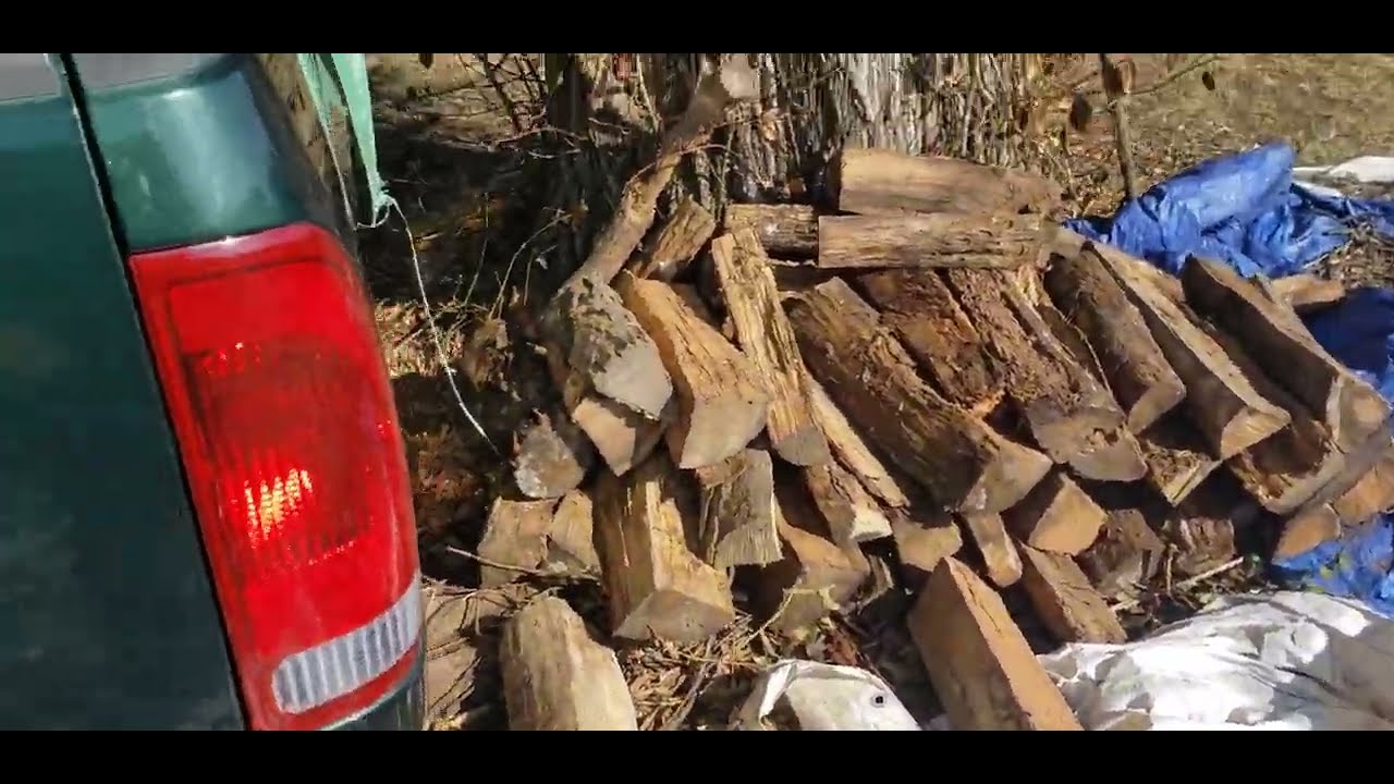 Burn Firewood 🔥 For Fun From Junk Removal Jobs 🤑 