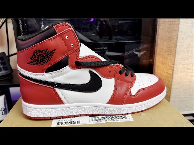 シューズ(男性用) Air Jordan 1 vintage custom chicago 28.5 2024 Hand Made Pair of 1985 Chicago Air Jordan 1 - Version 2.0