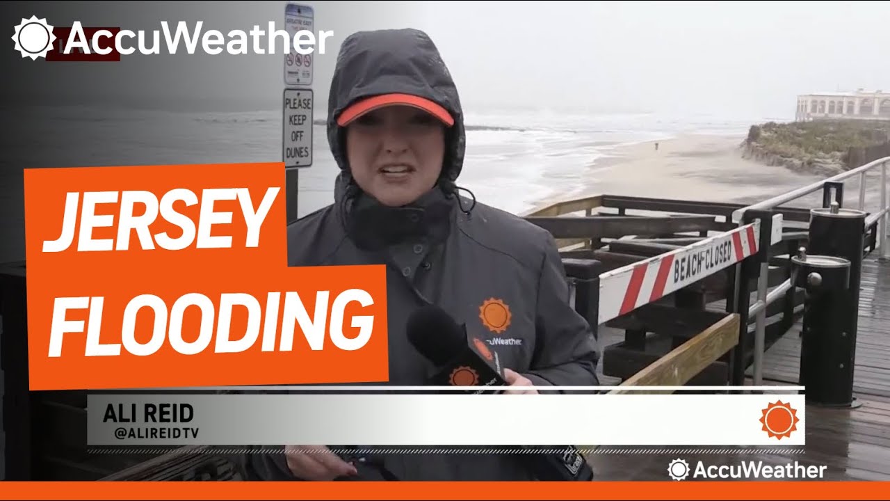 Пляжи закрыты, побережье Джерси затоплено сильнее