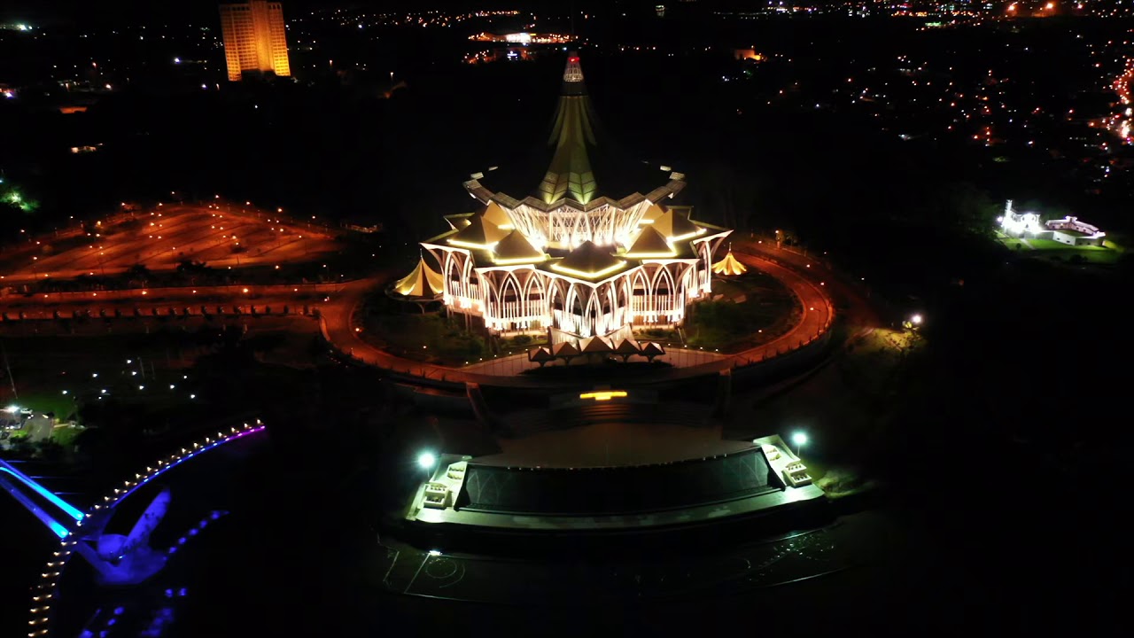 Sarawak Kuching Waterfront Night View - YouTube