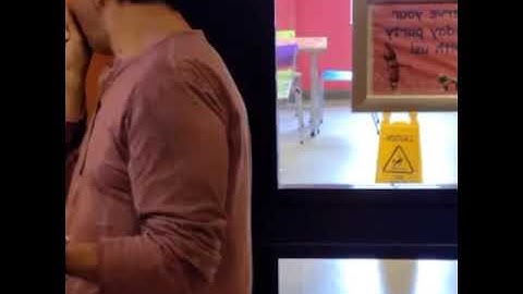 Tommy Tallarico sings the Darius Truxton Song - Intellivision Amico CEO having fun at Crayola event