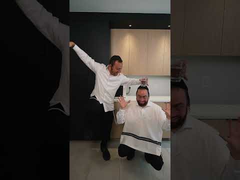 Why is Ari Samet laughing at Sruly Green