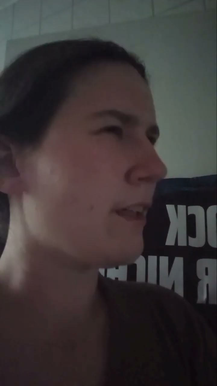 Geräusche in der Wohnung skit weapon YouTube