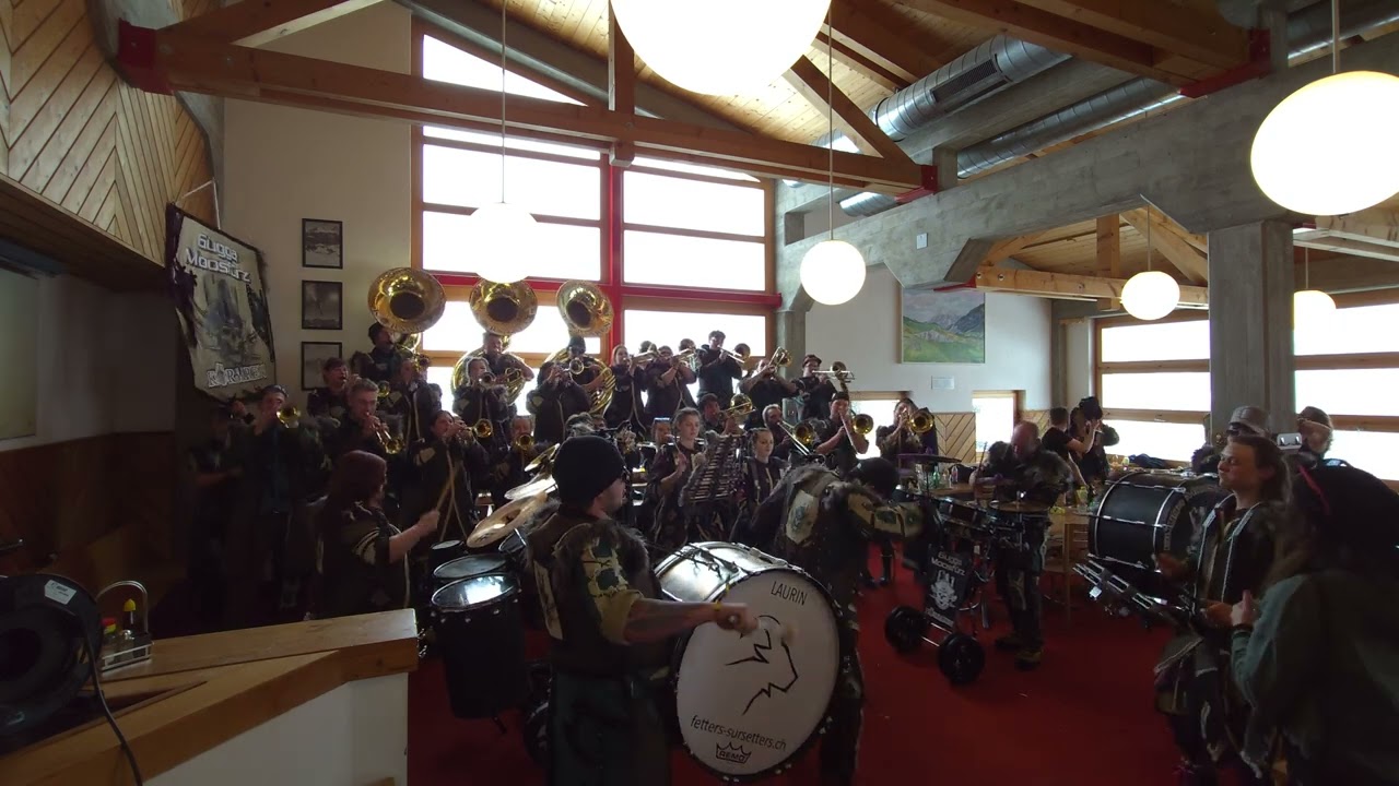 Moosfürz Azmoos - They Don't Care About Us (Michael Jackson) [Einmarsch]