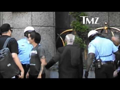 Anthony Kiedis fight with Bodyguard