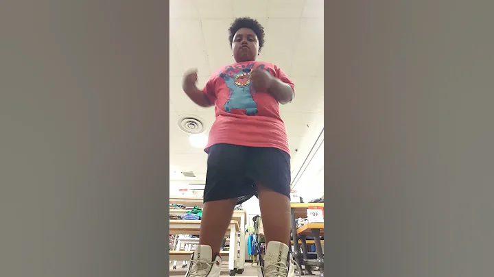 dasing in  the.  store