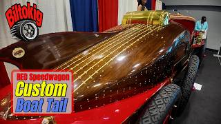 REO Speed ​​wagon met 6 wielen en bootvormige achterkant