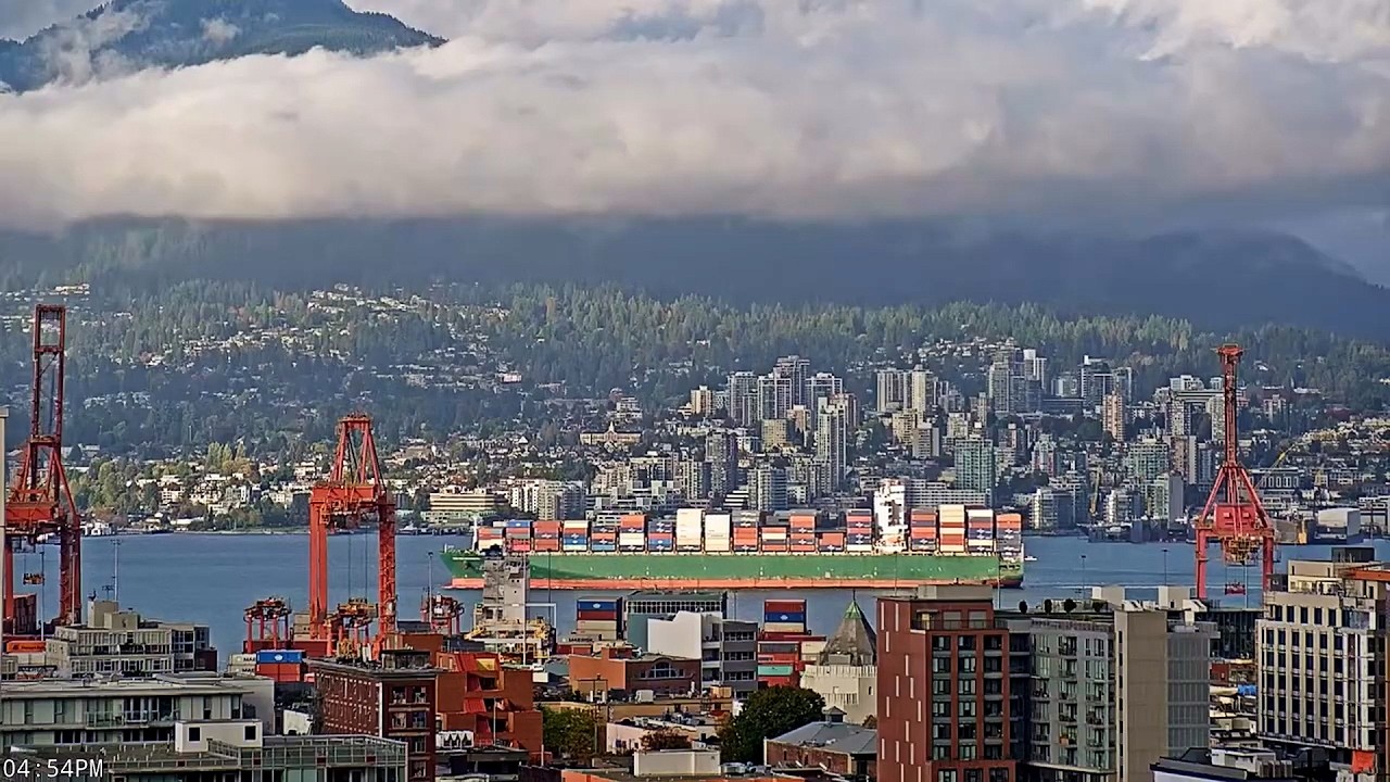 Timelapse: Vancouver Harbour at Sunset: 2 Large Cargo ships, Sea to Sky Mountains & Amazing Sunset