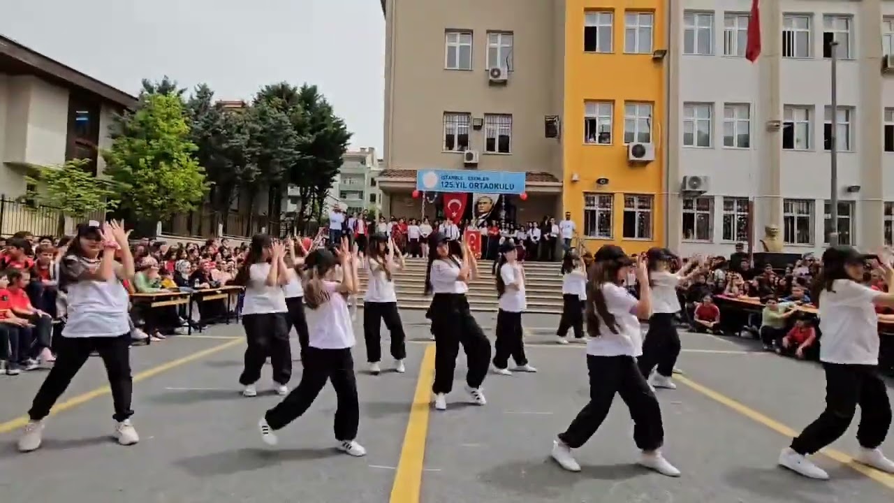125. Yıl Ortaokulu 23 Nisan 2024 Dans Gösterimiz/ Edis- Arıyorum
