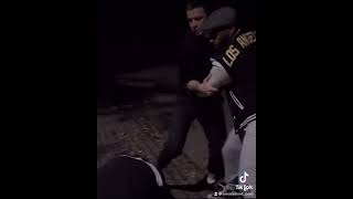 Aslantics Und Omar Haben Beef Wärend Umar Gegen Alvaro Kämpft