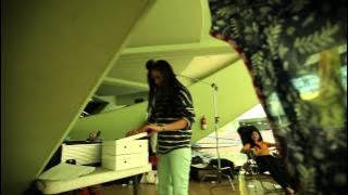 Semangat On Set - Kotak Kejutan