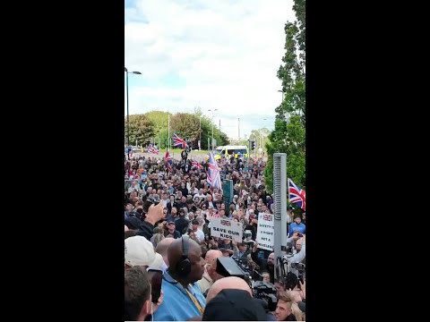 Crowds gather in Southampton demanding justice