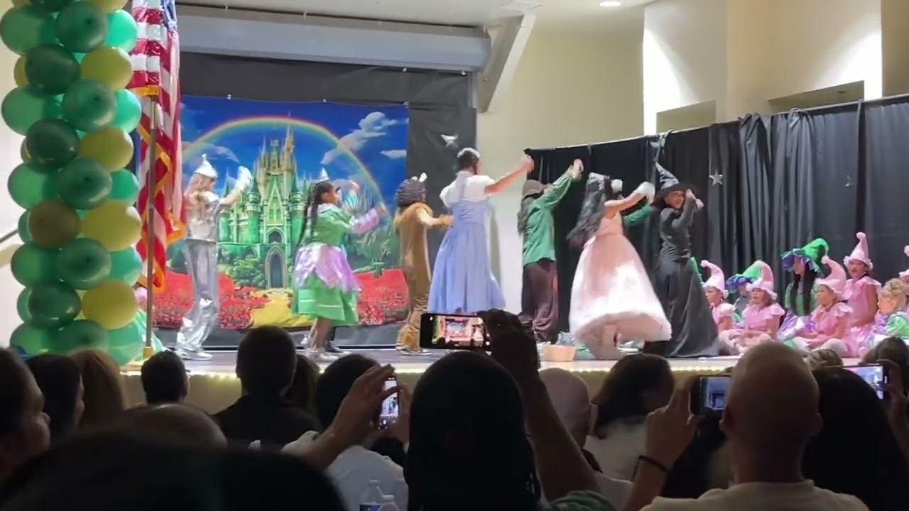 Brighton 5th Grade Talent Show FINALE - DAD CAM