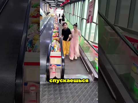 Неправильный подъём по лестнице ll Художник в деревянном доме #shorts #cartoon #shortvideo
