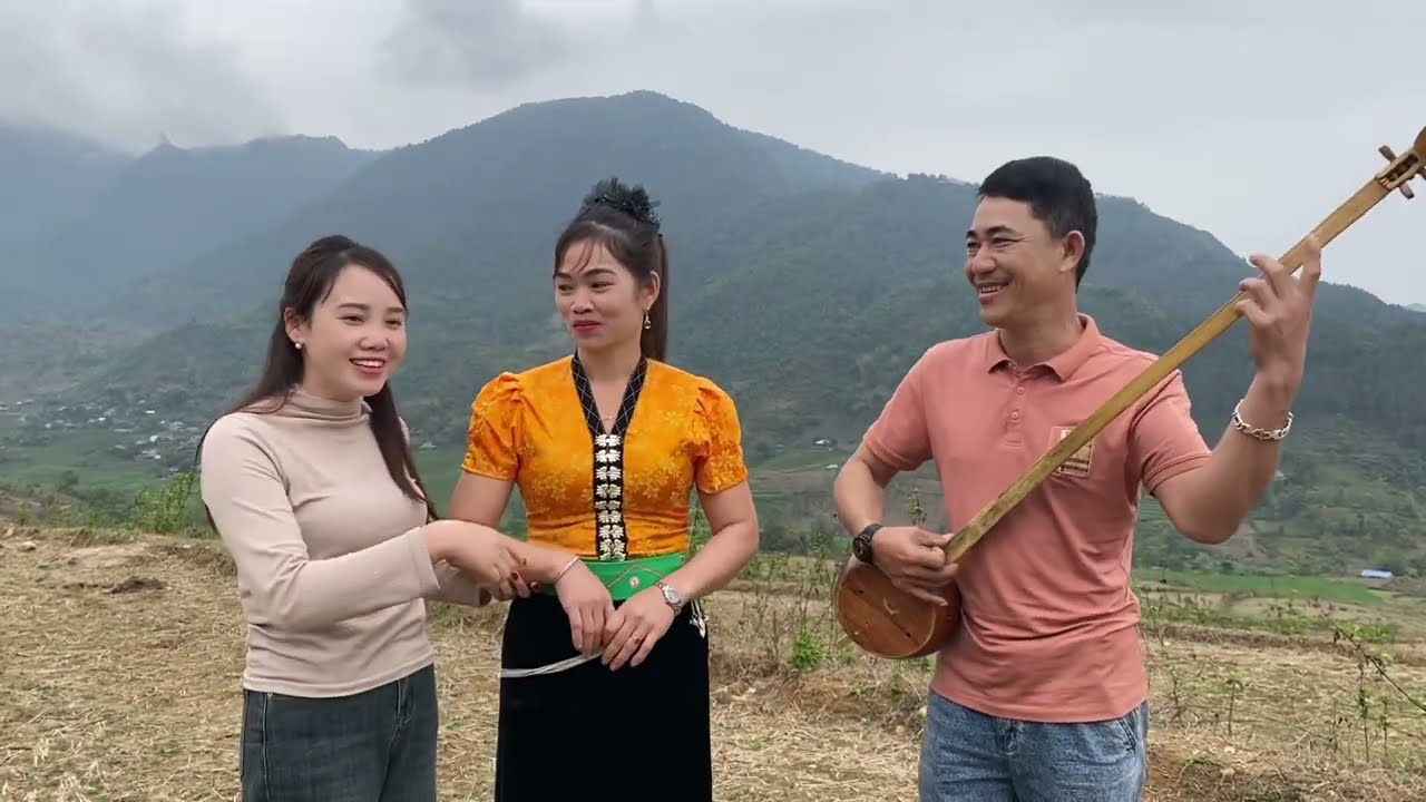 KÌN LẨU LẸO AI É KÌN BÌA.MI MIA LẸO AI É MI ME CHỤ,CHỊ DƯƠNG MƯƠNG LỰ XUỐNG THAN UYÊN GẶP ANH XANH