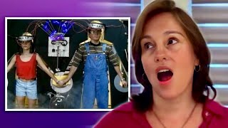 Amy Jo Johnson Tells Stories About Dangerous Power Rangers Moments
