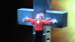 06. Madonna - Live To Tell [Confessions Tour Live in Paris]