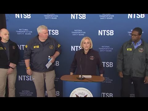 NTSB provides update in fatal DC plane crash investigation - YouTube