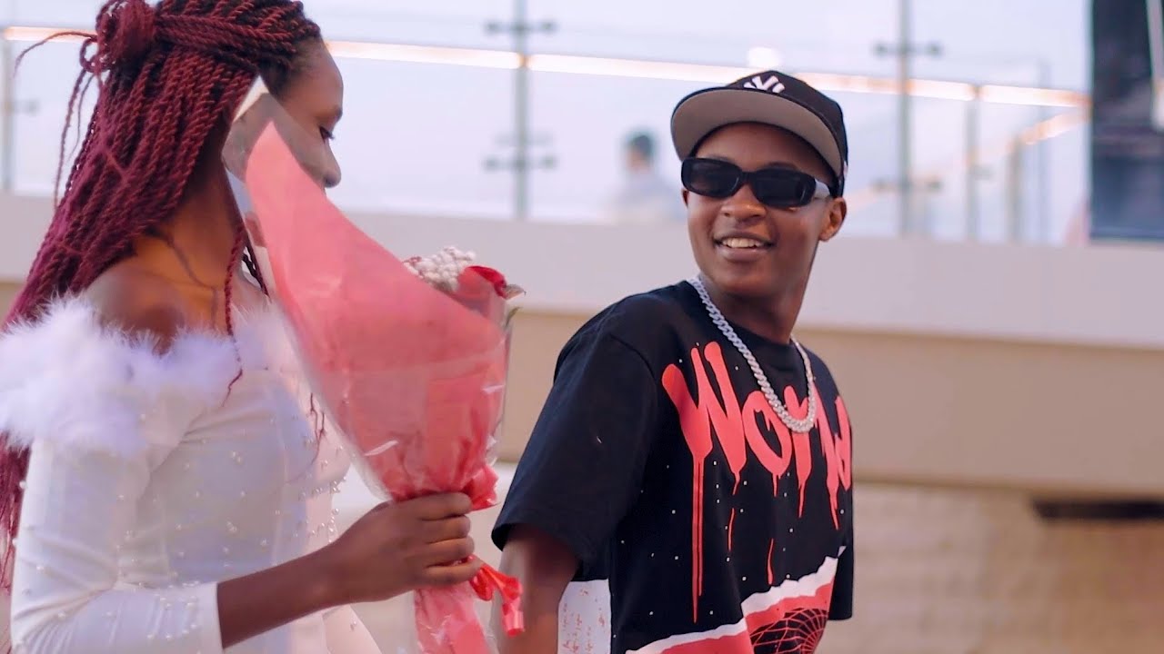 Maxen - Love Script (Official Music Video)