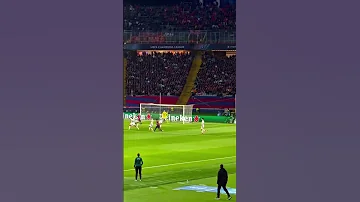 هدف لامين يامال ضد بنفيكا من زاوية خرافية لامين يامال يامال برشلونة بنفيكا دوري أبطال أوروبا 
