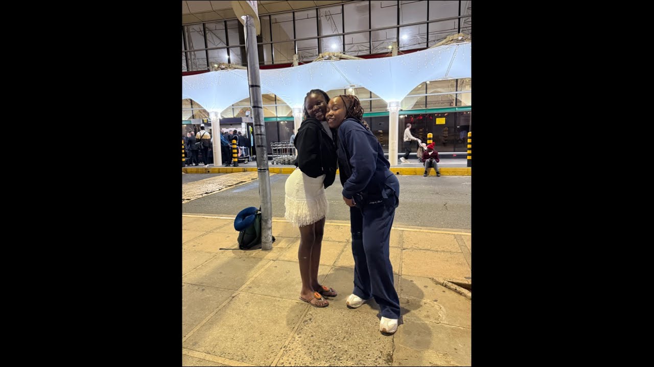 Julie Wishes You a Happy Friday🤍🤗Let’s Vibe and welcome the Weekend❤️.