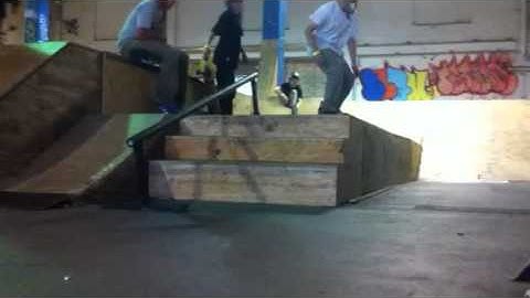 Boardslide 3 stair down rail