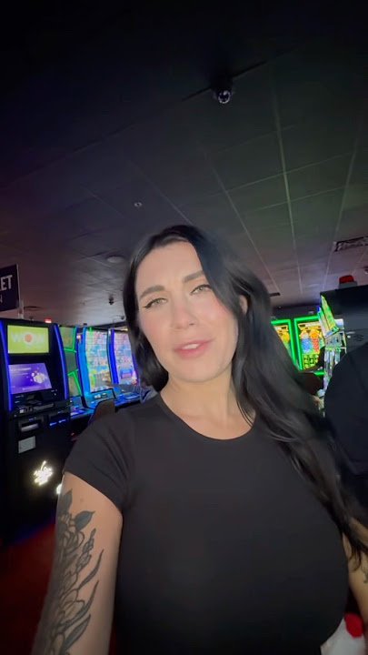 Last Spin On $25 Gets BIG Pay Out! #casino #slots #gambling #money #comedy
