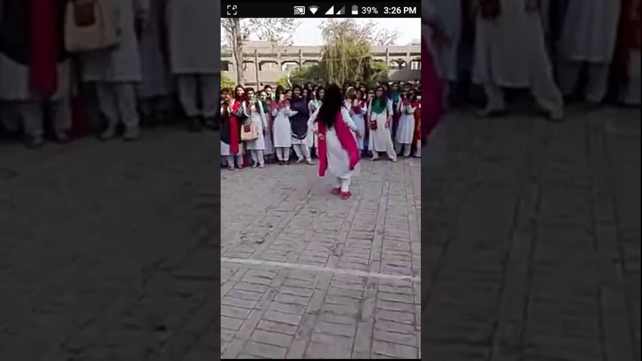 Hot Pakistani Pashto Girl Dance In College Youtube 