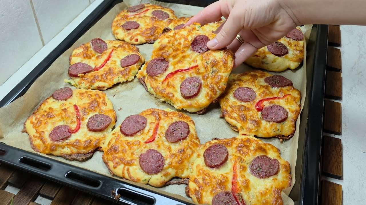 🔥 Πανεύκολη Πίτσα σε 10′ με ένα κουτάλι! 🍕Χωρίς ζύμωμα, αφράτη & πεντανόστιμη😋Pizza in 10 🍕 No-Knead – Video