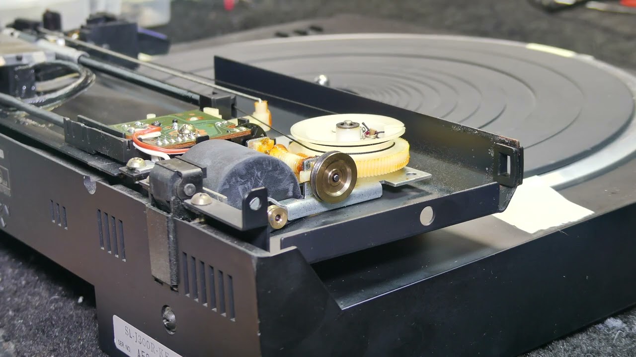 Technics ターンテーブル SL-J300R Technics SL-J300R - YouTube